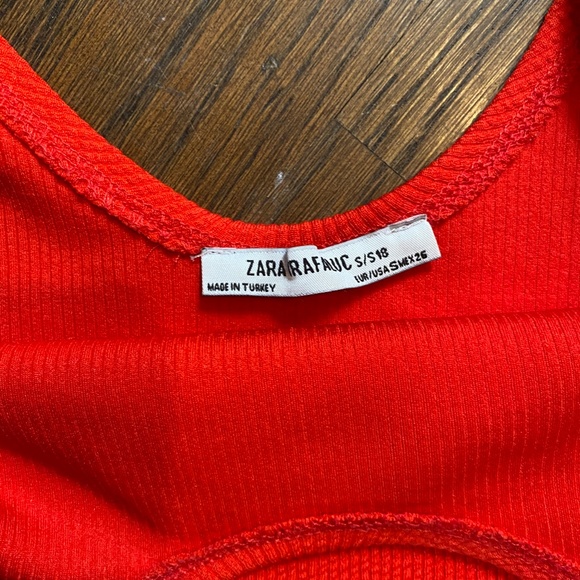 Zara Ribbed Bodysuit - Picture 2 of 2